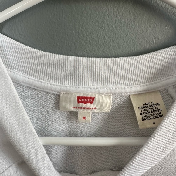Levi's Crewneck - Picture 2 of 2